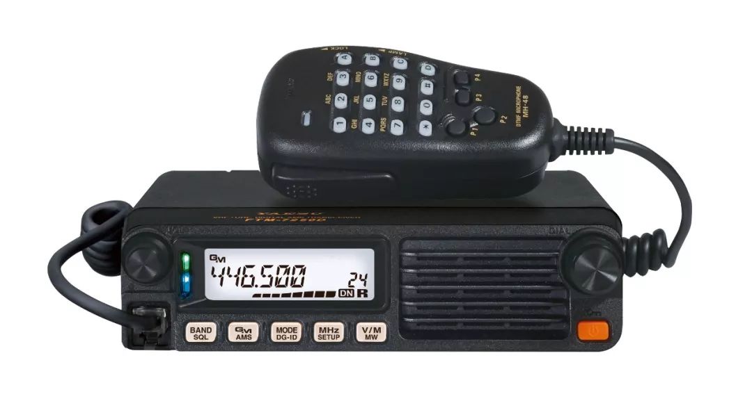 數模兩用車載電臺FTM-7250DR使用測評 功能全面，性能可靠的專業通訊利器
